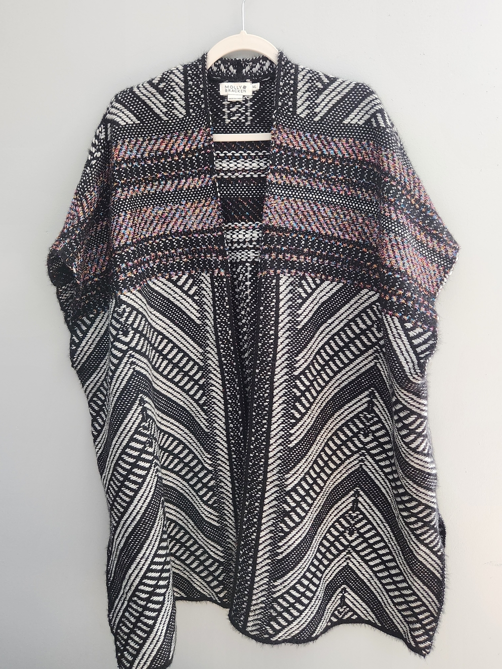 Molly Bracken Black & White Knit Open Poncho Cardigan Bohemian M/L
